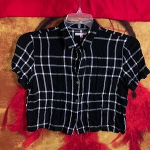 LOTTIE MOSS-girl’s black/white plaid shirt sleeved crop flannel button-up shirt